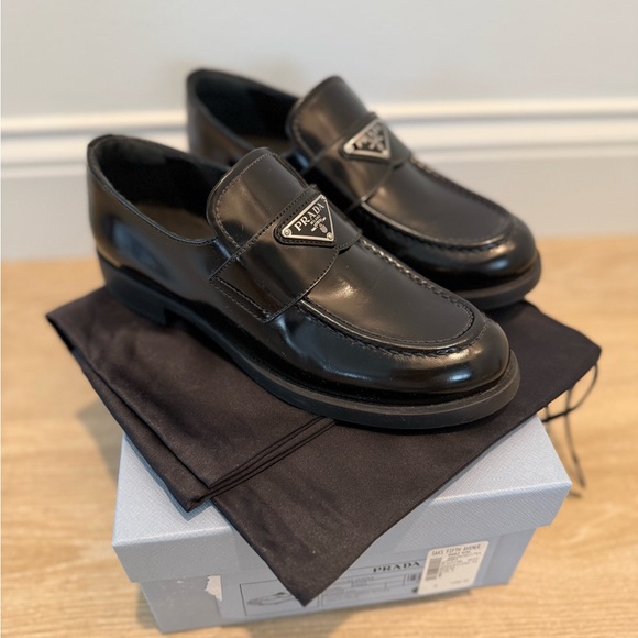 Prada Shoes - 💎Authentic💎 Prada woman’s slip on  Black Loafers Like New